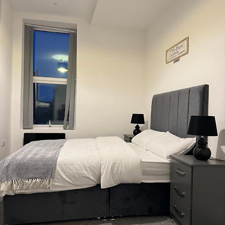 Icon Residencia Apartment Манчестер Экстерьер фото