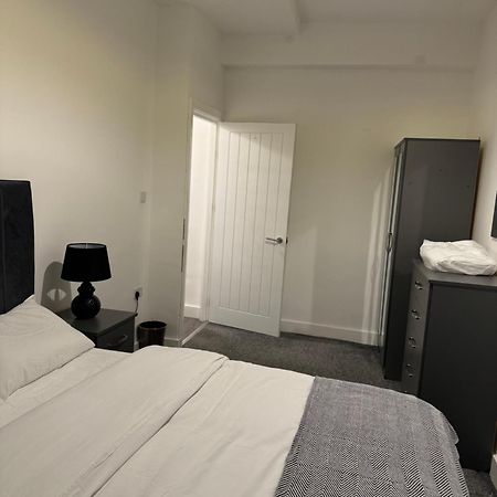 Icon Residencia Apartment Манчестер Экстерьер фото