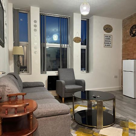 Icon Residencia Apartment Манчестер Экстерьер фото