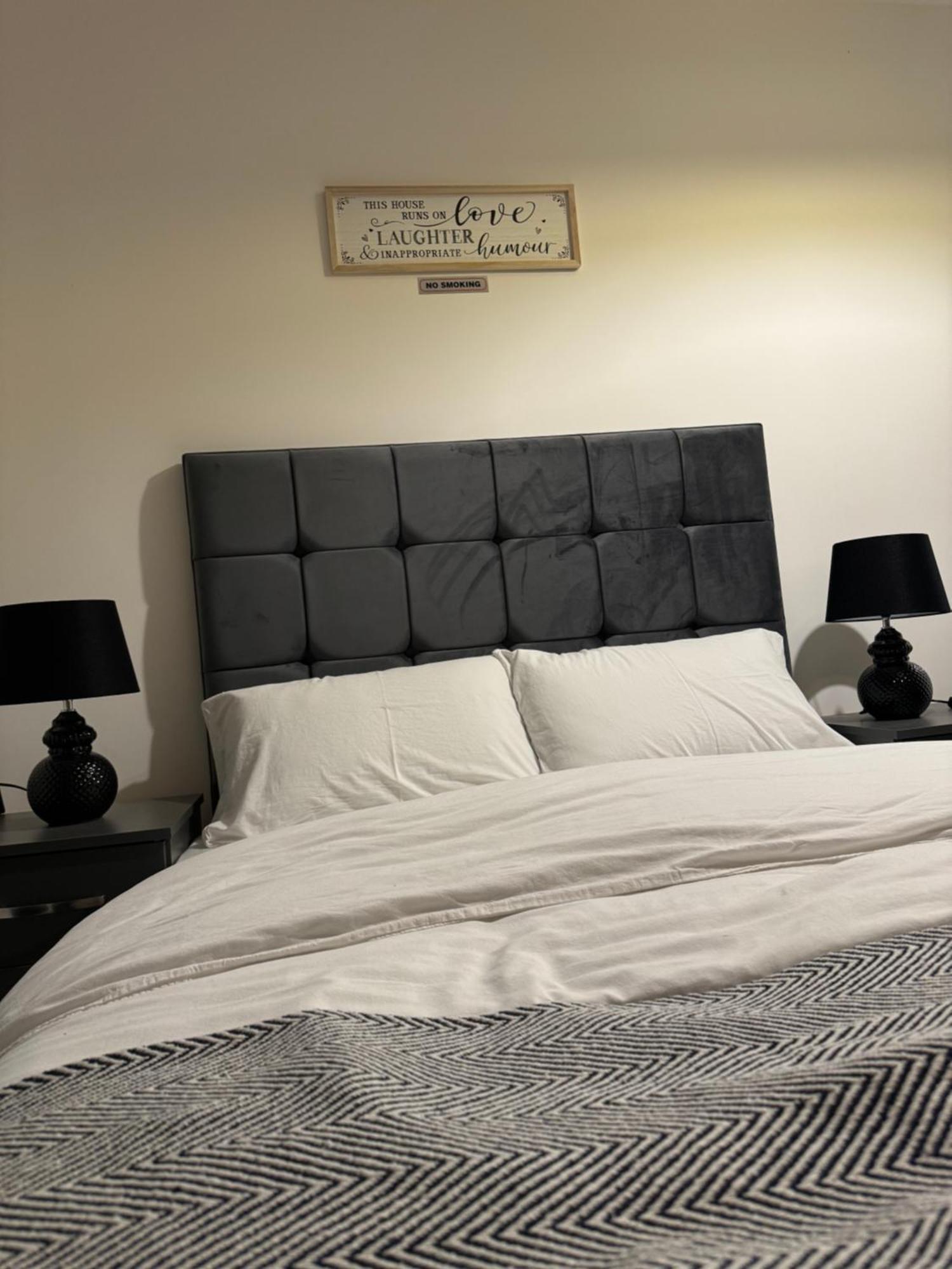 Icon Residencia Apartment Манчестер Экстерьер фото